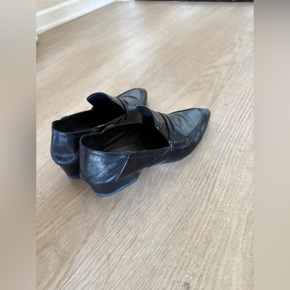 Veronica Beard Black Patent Leather Heeled Loafers – Size 36.5 (Made in Italy)